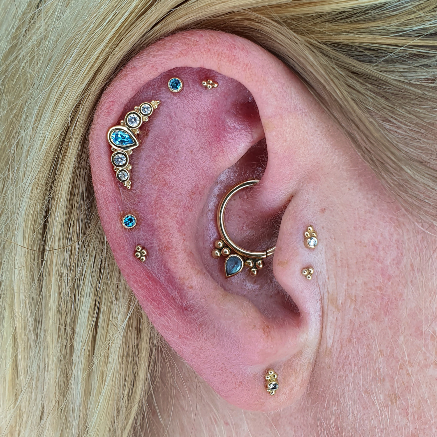 Full Ear Project with solid gold jewellery from Ixus Fine Jewellery and BVLA